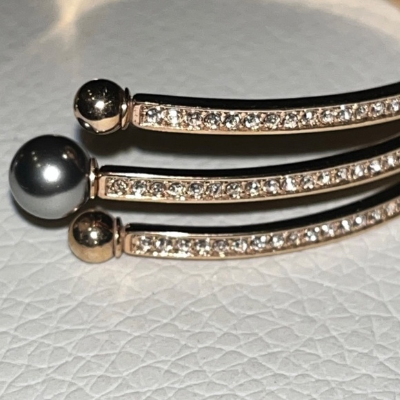 Bracelet - Picture 2 of 5